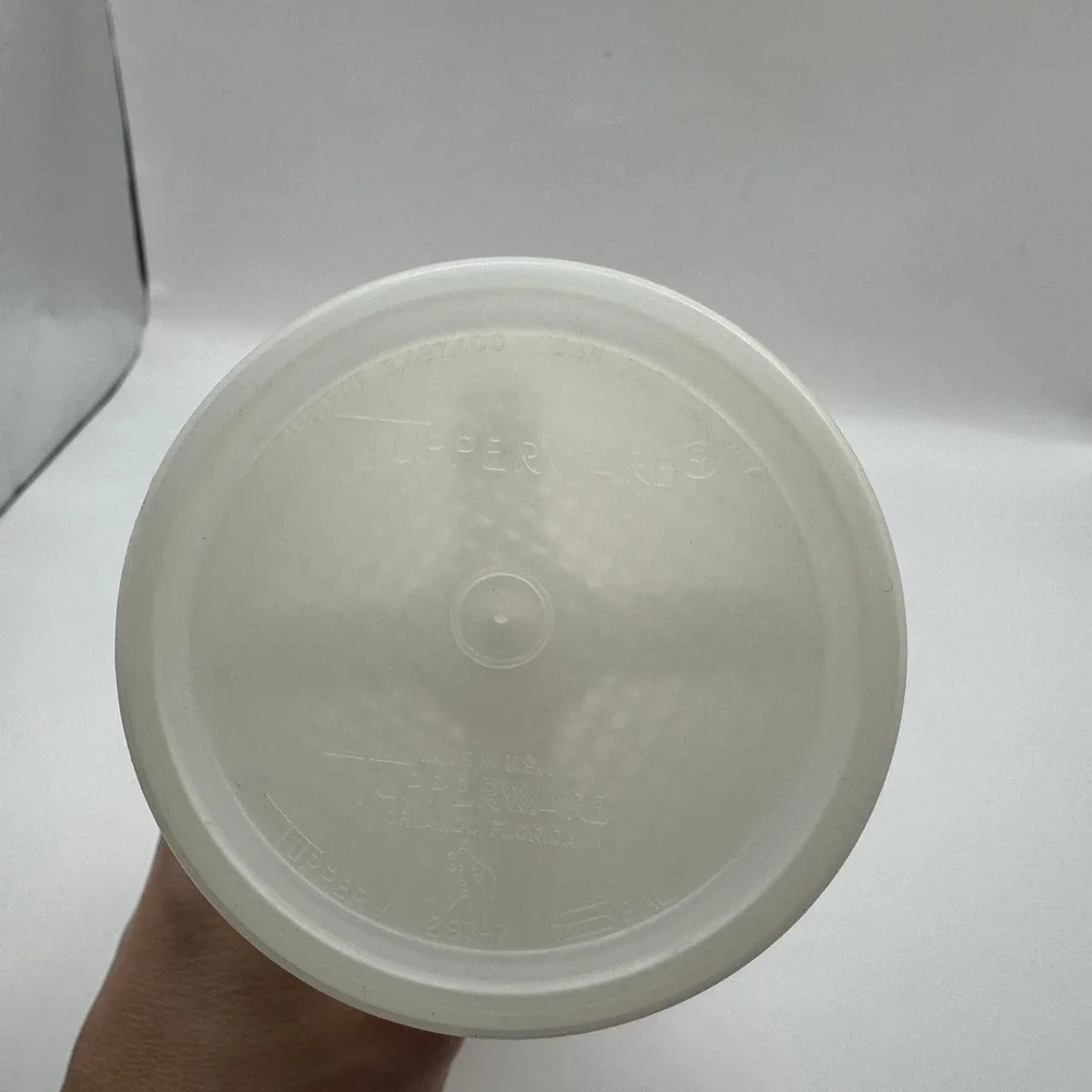 Vintage Tupperware Pepper Shaker Grinder Mill‎ White USA 297-54 MCM